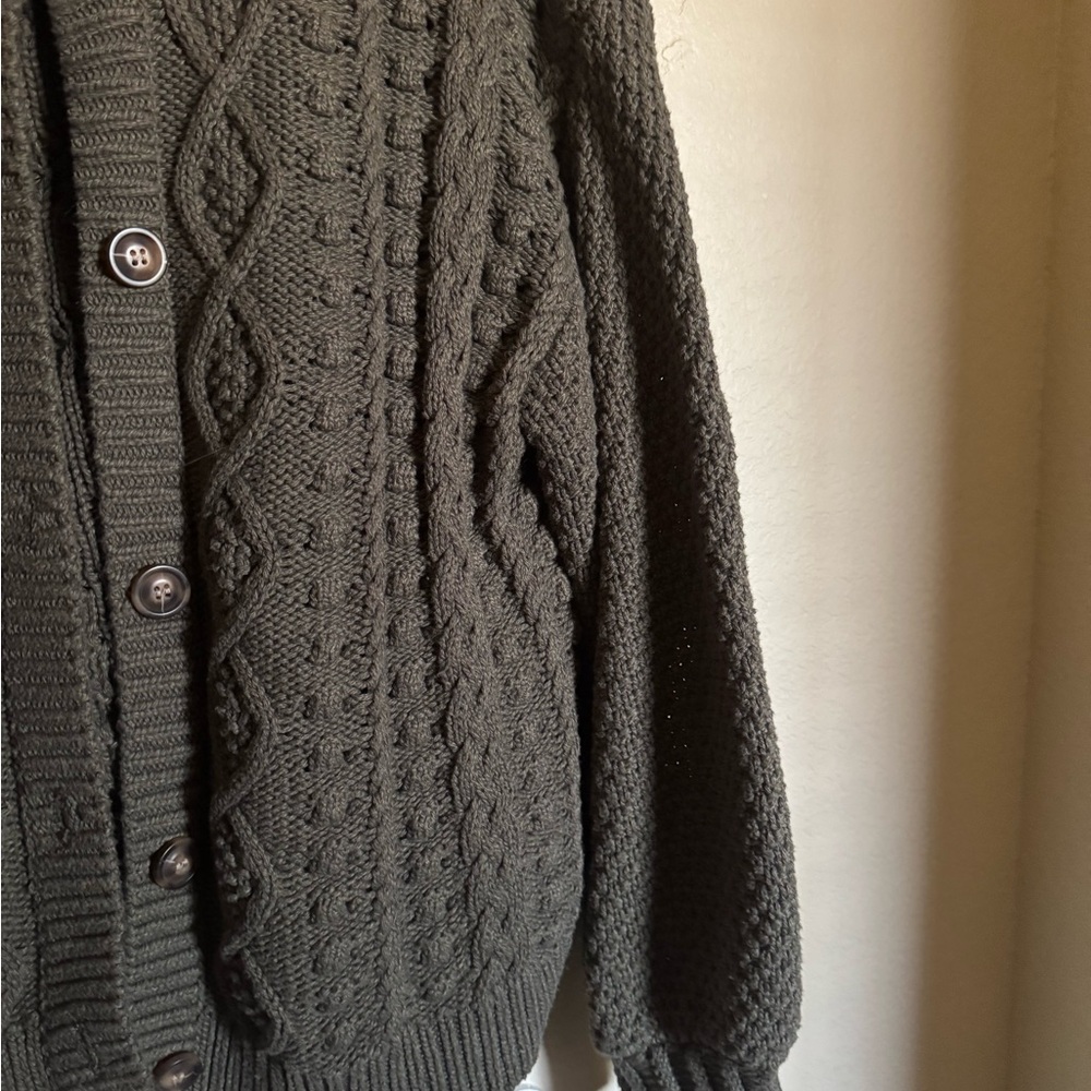 Disturbia Nerthus Pom Pom Cable Knit Cardigan Sz XL in Green Chunky - Picture 6 of 10